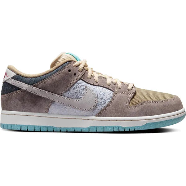 Nike SB Dunk Low Big Money Savings Sneakers