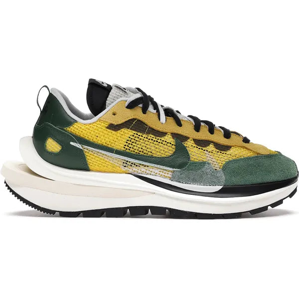 Nike Vaporwaffle sacai Tour Yellow Stadium Green Sneakers