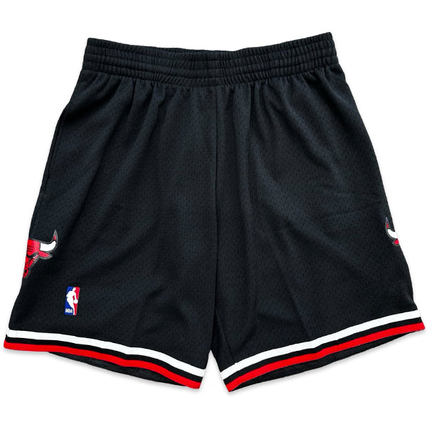 Chicago Bulls Mitchell n ness shorts hot